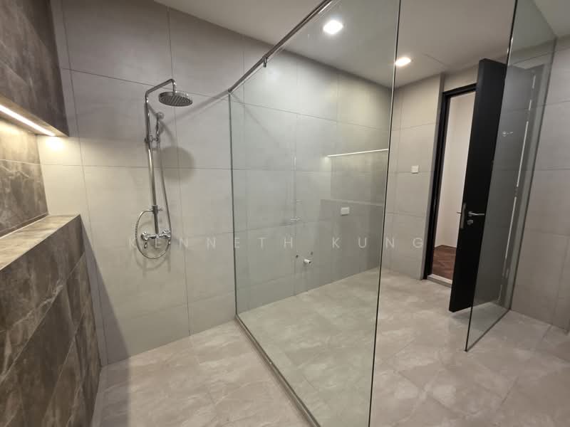 Kondominium untuk Dijual di Quayside Seafront Resort Condominiums - Kenneth Kung - Bathroom - PropertyGuru.com.my