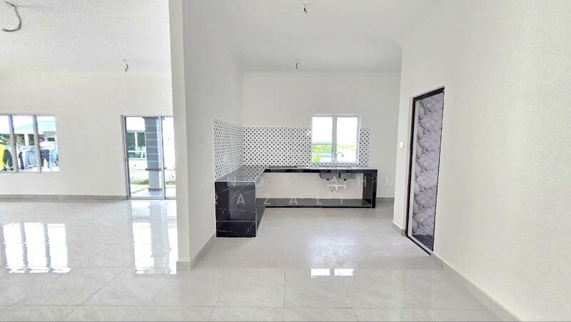 Bungalow for Sale in Mahkota Hills (Lenggeng) - Haslinda Ahmad Razali - Kitchen - PropertyGuru.com.my