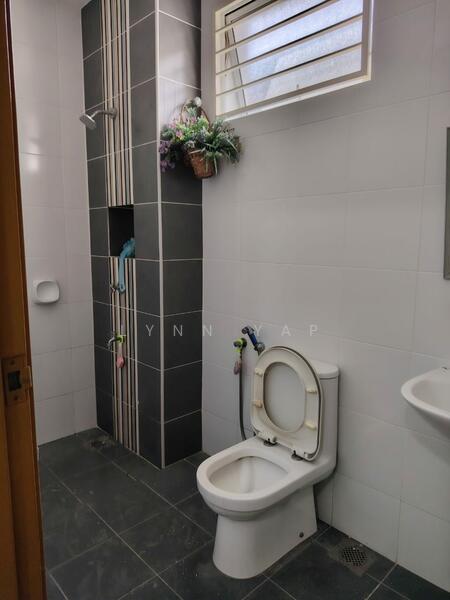 2-storey Terraced House for Rent in Seksyen U13 (Setia Alam) - Lynn Yap - Bathroom - PropertyGuru.com.my