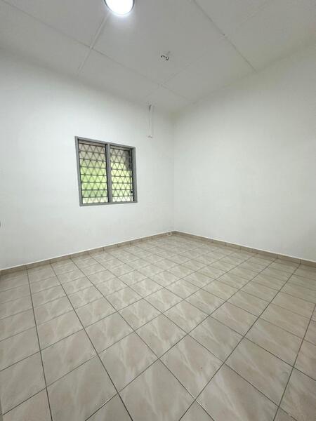 1-storey Terraced House for Sale in Taman Matahari (Kluang) - Marcus Tey - Interior - PropertyGuru.com.my