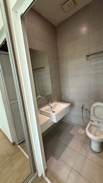 Service Residence for Rent at Harmoni Residence 1 - Kim Lee - Bathroom - PropertyGuru.com.my