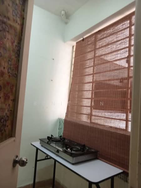 Condominium for Rent at Aman Heights Condominium - Bonie Tan - Kitchen - PropertyGuru.com.my