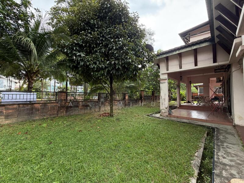Jalan Kubah Bukit Jelutong Shah Alam Corner Lot Double Storey Superlink House For Sale untuk Untuk Dijual - RM 1,350,000, Apr 2026 - Exterior - PropertyGuru.com.my
