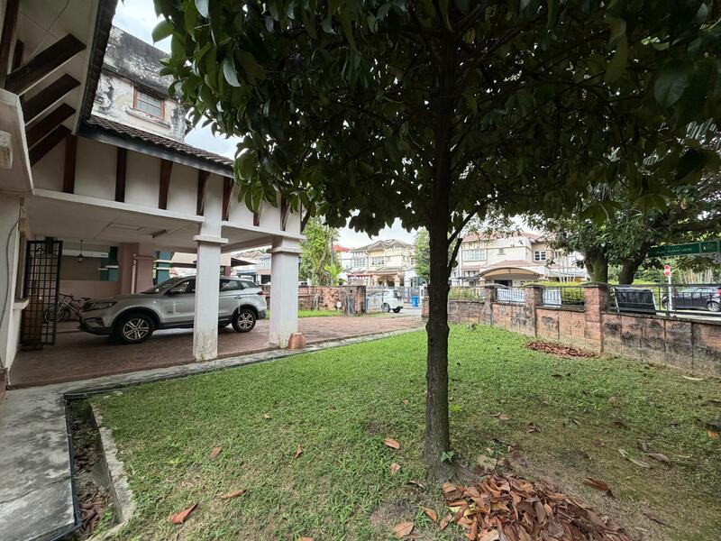 Jalan Kubah Bukit Jelutong Shah Alam Corner Lot Double Storey Superlink House For Sale untuk Untuk Dijual - RM 1,350,000, Apr 2026 - Exterior - PropertyGuru.com.my
