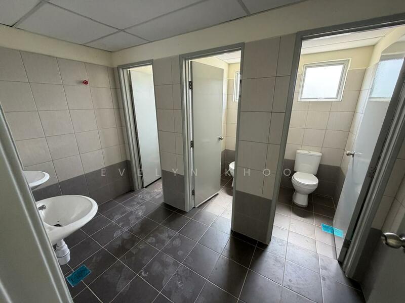 Detached Factory for Rent in Saujana Rawang (Rawang) - Evelyn Khoo - Bathroom - PropertyGuru.com.my