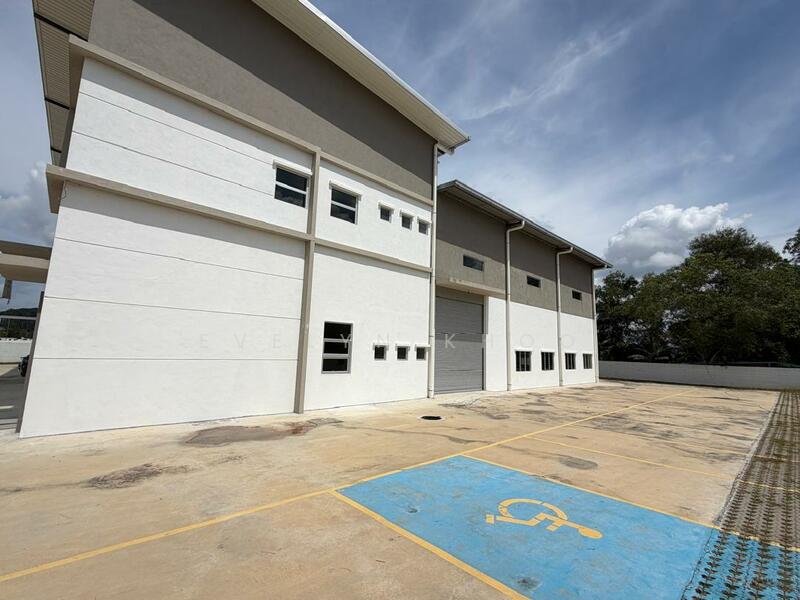 Detached Factory for Rent in Saujana Rawang (Rawang) - Evelyn Khoo - Parking Lots - PropertyGuru.com.my