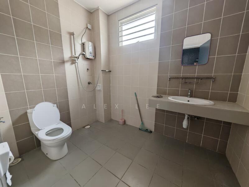 2-storey Terraced House for Sale in Kota Emerald (Rawang) - Alex Lee - Bathroom - PropertyGuru.com.my