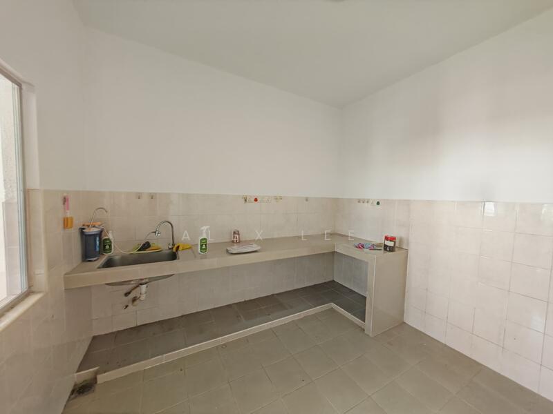2-storey Terraced House for Sale in Kota Emerald (Rawang) - Alex Lee - Kitchen - PropertyGuru.com.my