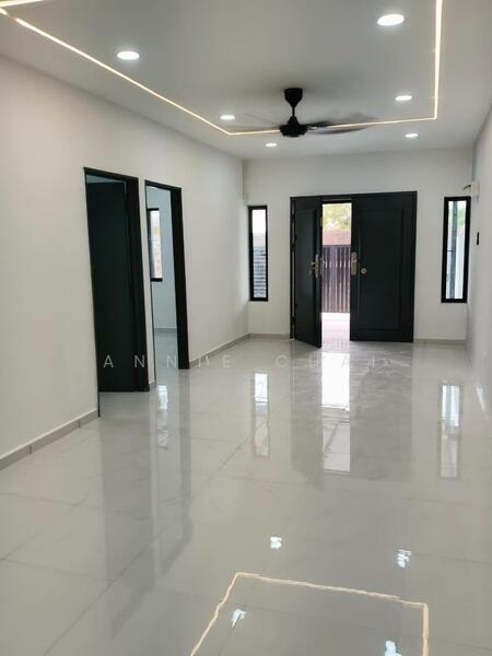 Taman Johor untuk Untuk Dijual - RM 558,000, Feb 2026 - Living Room - PropertyGuru.com.my