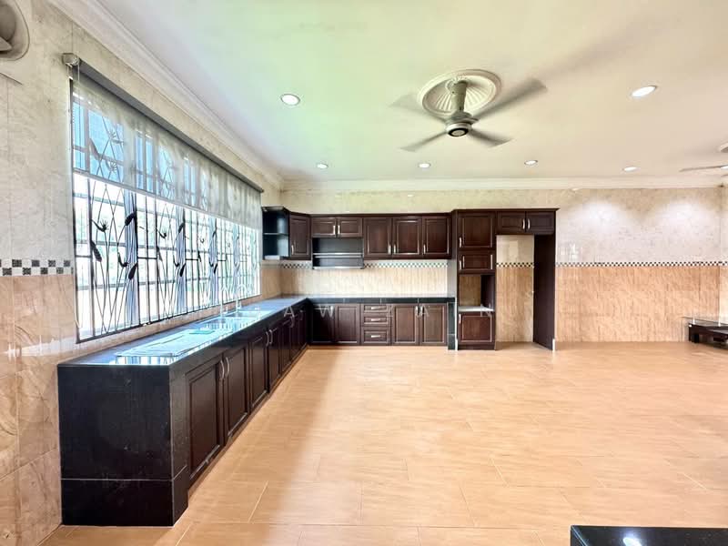 Rumah Berkembar untuk Dijual di Shah Alam (Selangor) - Adaw Zain - Kitchen - PropertyGuru.com.my
