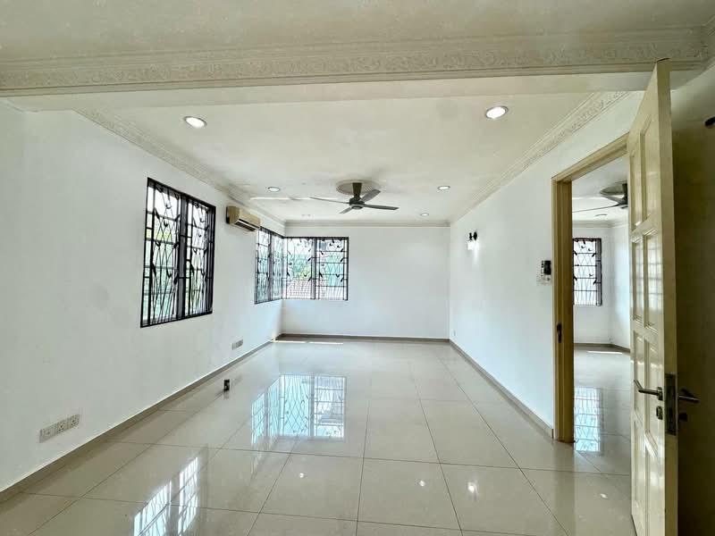Rumah Berkembar untuk Dijual di Shah Alam (Selangor) - Adaw Zain - Living Room - PropertyGuru.com.my