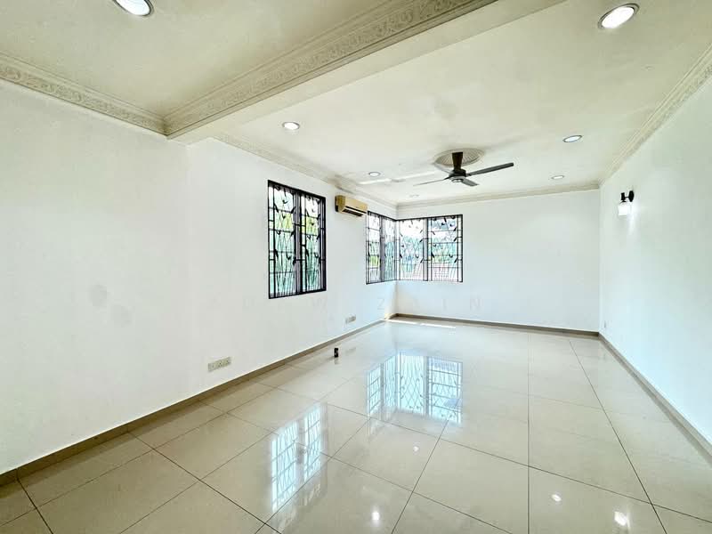 Rumah Berkembar untuk Dijual di Shah Alam (Selangor) - Adaw Zain - Living Room - PropertyGuru.com.my