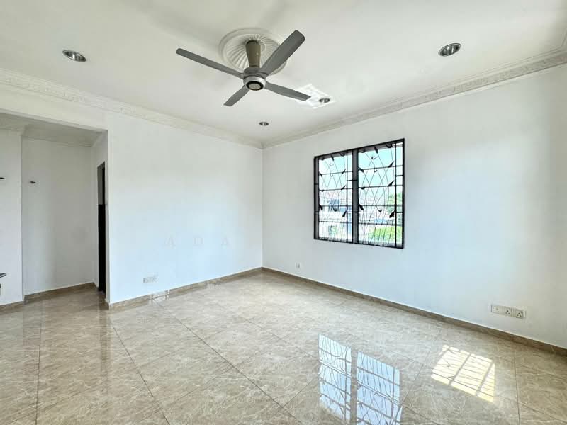 Rumah Berkembar untuk Dijual di Shah Alam (Selangor) - Adaw Zain - Living Room - PropertyGuru.com.my