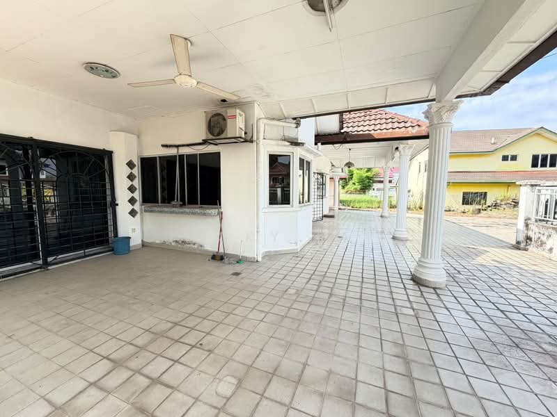Bungalow for Sale in Rawang (Selangor) - Nicky Lai - Exterior - PropertyGuru.com.my