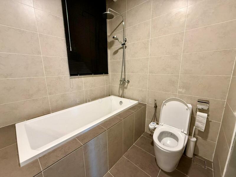 Service Residence for Sale at KL Gateway Premium Residences - Eddy Lee - Bathroom - PropertyGuru.com.my