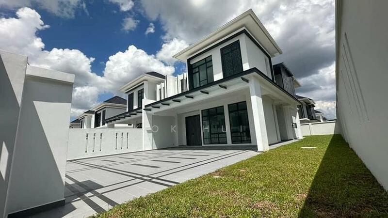 Semi-Detached House for Sale in Setia Tropika (Johor Bahru) - Kok Hui - Exterior - PropertyGuru.com.my
