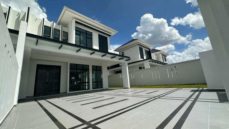 Semi-Detached House for Sale in Setia Tropika (Johor Bahru) - Kok Hui - Exterior - PropertyGuru.com.my