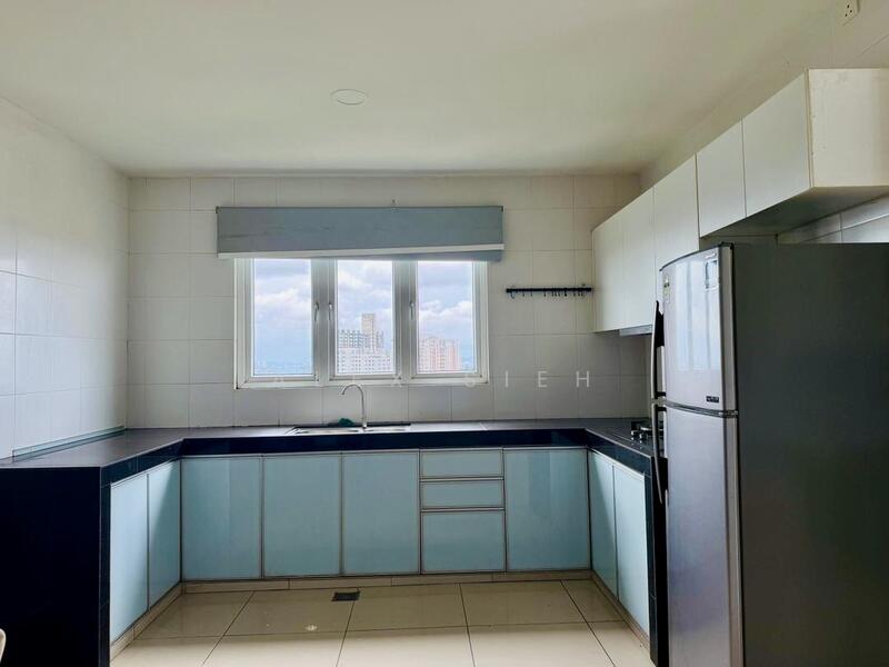 Seasons Amara Larkin untuk Untuk Disewa - RM 2,600 /bulan, Mac 2026 - Kitchen - PropertyGuru.com.my