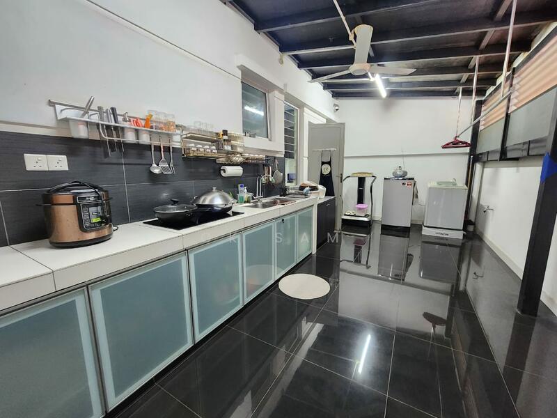 Semi-Detached House for Sale in Anggun 2 Residence (Rawang) - CK Sam - Kitchen - PropertyGuru.com.my