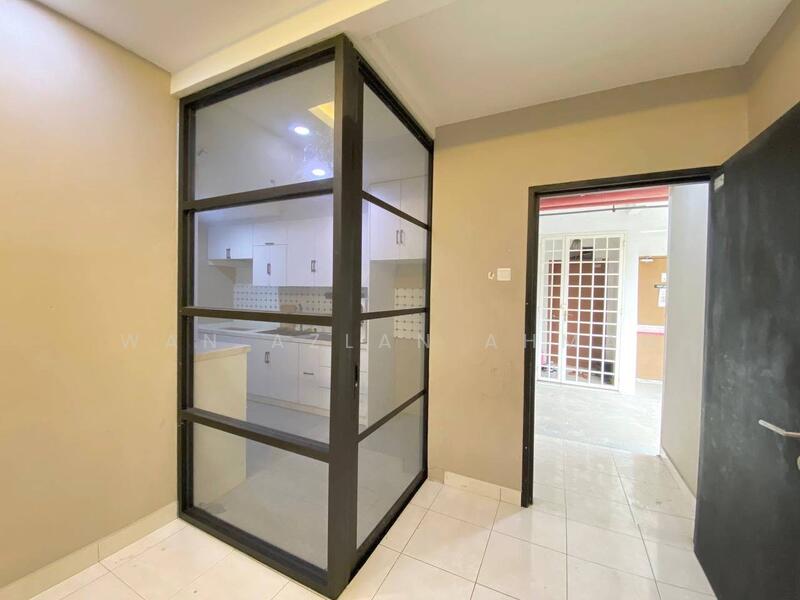 Apartment for Sale at Azaria - Wan Azlan Ahmad - Kitchen - PropertyGuru.com.my