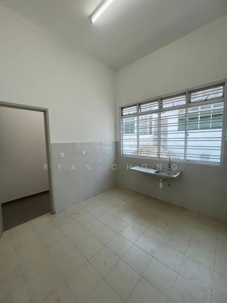 1.5-storey Terraced House for Rent in Kulai (Johor) - Ryan Chong - Kitchen - PropertyGuru.com.my
