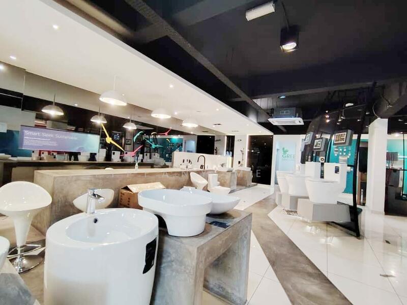 Shop for Sale in MWE Commercial Park (Batu) - Tiffany Meng - Interior - PropertyGuru.com.my