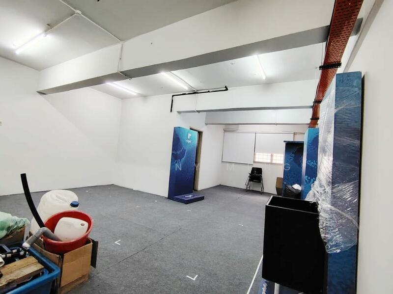 Shop for Sale in MWE Commercial Park (Batu) - Tiffany Meng - Interior - PropertyGuru.com.my