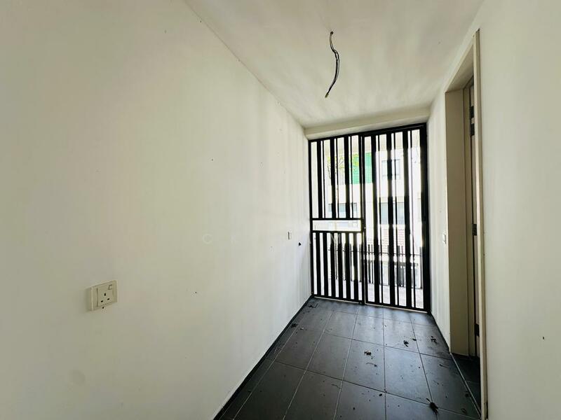 3-storey Terraced House for Sale in Batu Arang (Selangor) - CK Sam - Entrance - PropertyGuru.com.my