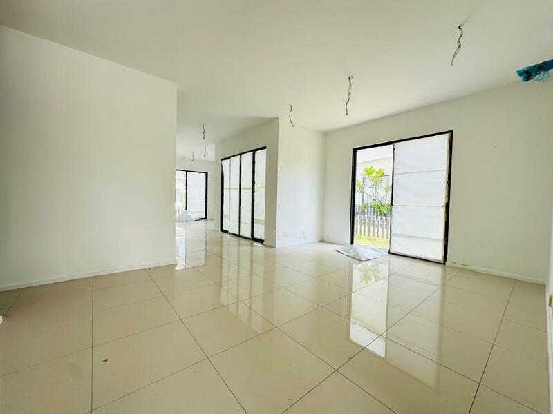 3-storey Terraced House for Sale in Batu Arang (Selangor) - CK Sam - Interior - PropertyGuru.com.my