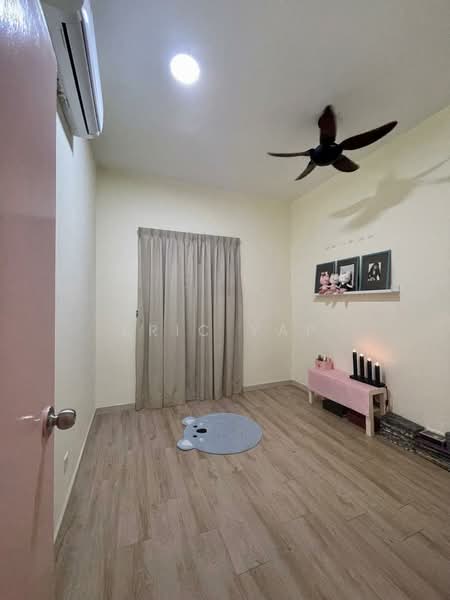 Condominium for Rent at Lakefront Homes - Eric Yap - Bedroom - PropertyGuru.com.my