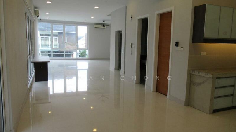 Bungalow for Rent in Sunway Damansara (Kota Damansara) - Ethan Chong - Living Room - PropertyGuru.com.my