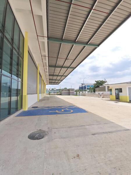 New Freehold Detached Factory Balakong untuk Untuk Disewa - RM 165,000 /bulan, Feb 2026 - Exterior - PropertyGuru.com.my