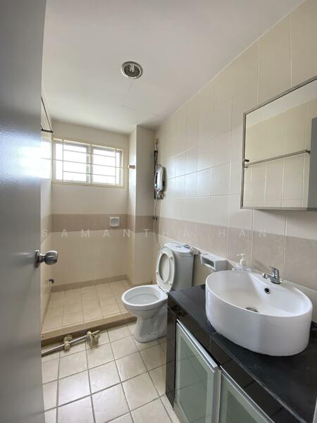 Condominium for Sale at Kinrara Mas - Samantha Han - Bathroom - PropertyGuru.com.my