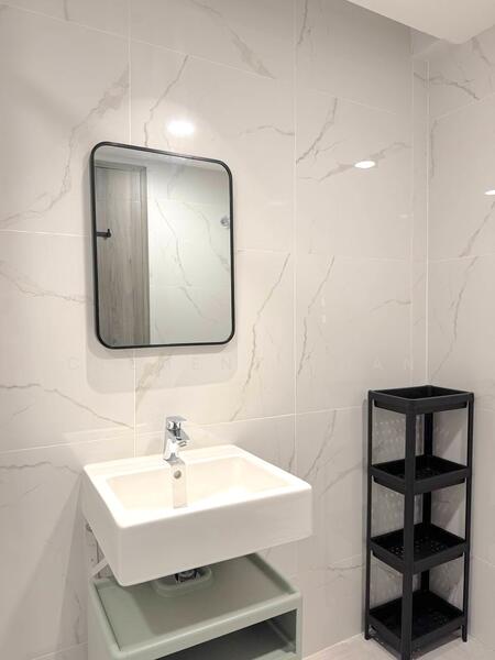 Master Bedroom Bathroom