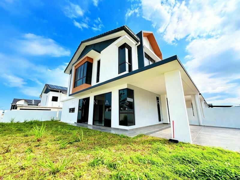 2-storey Terraced House for Sale in Sepang (Selangor) - Eryna Sairy - Exterior - PropertyGuru.com.my