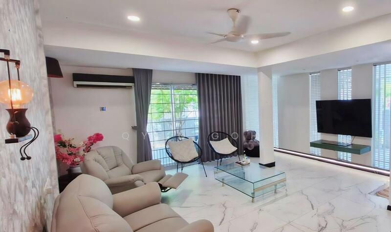 Island Glades untuk Untuk Disewa - RM 4,200 /bulan, Mac 2026 - Living Room - PropertyGuru.com.my