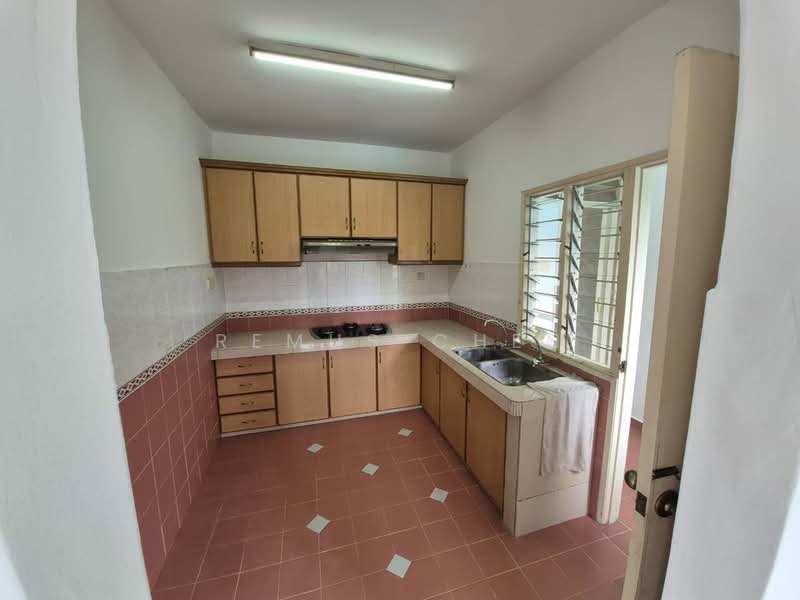 Townhouse for Sale in Jalan Klang Lama (Old Klang Road) (Kuala Lumpur) - Remus Chen - Kitchen - PropertyGuru.com.my