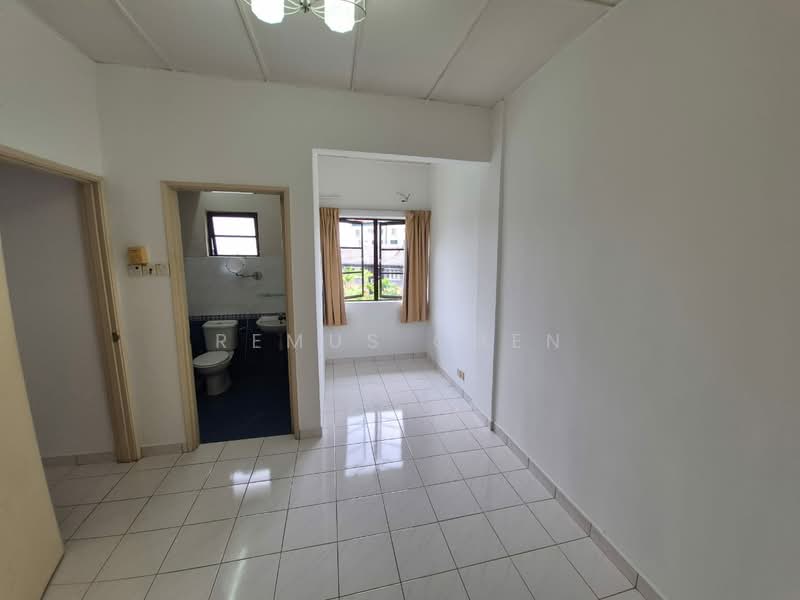 Townhouse for Sale in Jalan Klang Lama (Old Klang Road) (Kuala Lumpur) - Remus Chen - Interior - PropertyGuru.com.my