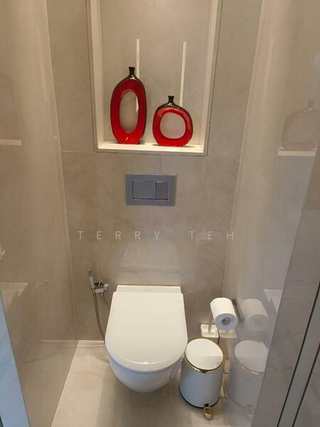 Service Residence for Sale at Pavilion Suites - Terry Teh - Bathroom - PropertyGuru.com.my