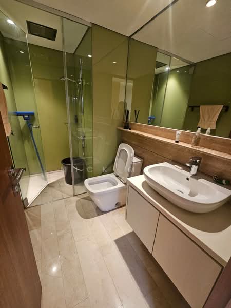 Servis Apartment untuk Disewa di Sky Suites @ KLCC - Nick Mok - Bathroom - PropertyGuru.com.my