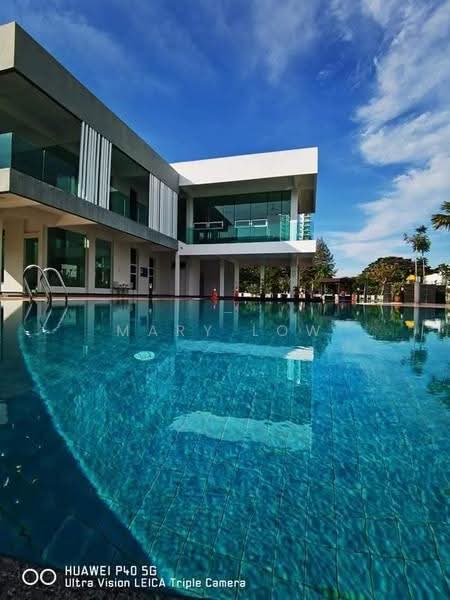 Rumah Berkembar untuk Dijual di Taman Klebang Utama (Klebang) - Mary Low - Exterior - PropertyGuru.com.my