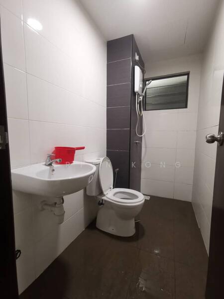 Condominium for Rent at Oasis 2 Residence - Karyen Kong - Bathroom - PropertyGuru.com.my