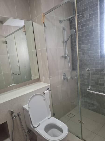 Queens Residences Q1 @ Queens Waterfront untuk Untuk Disewa - RM 5,000 /bulan, Mac 2026 - Bathroom - PropertyGuru.com.my