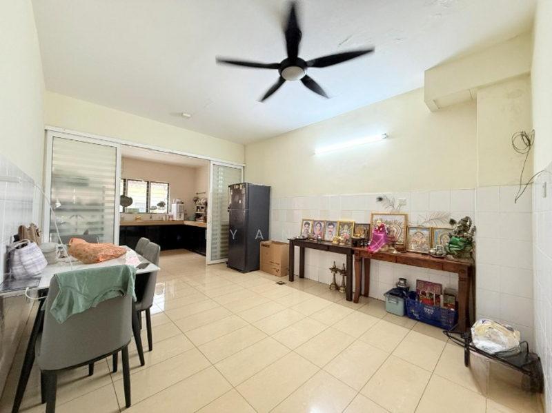 2-storey Terraced House for Rent in Setia Alam (Selangor) - Ryan . - Kitchen - PropertyGuru.com.my