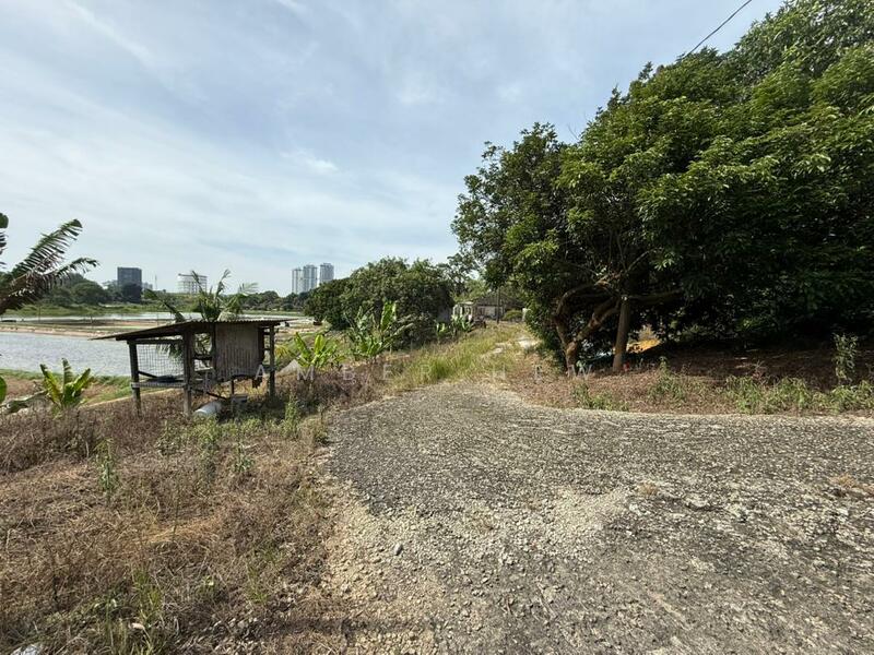 Bandar Baru Permas Jaya Commercial Land Freehold Besides main road untuk Untuk Dijual - RM 136,939,000, Feb 2026 - Exterior - PropertyGuru.com.my