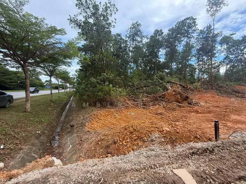 Bandar Baru Permas Jaya Commercial Land Freehold Besides main road untuk Untuk Dijual - RM 136,939,000, Feb 2026 - PropertyGuru.com.my