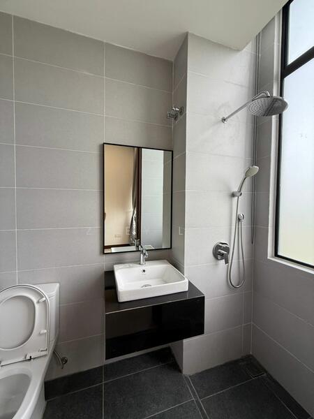 Iskandar Puteri (Nusajaya) untuk Untuk Disewa - RM 6,500 /bulan, Mac 2026 - Bathroom - PropertyGuru.com.my