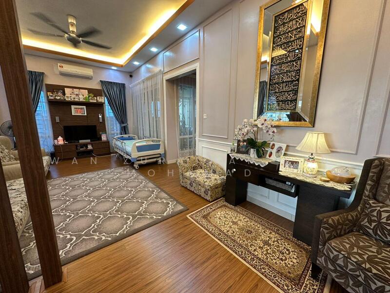 2-storey Terraced House for Sale in Denai Alam (Shah Alam) - Wan Zurainah Wan Mohamad - Living Room - PropertyGuru.com.my