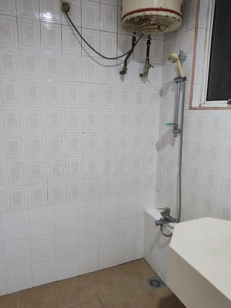 Apartment for Sale at Stulang Villa - Alexius Lim - Bathroom - PropertyGuru.com.my