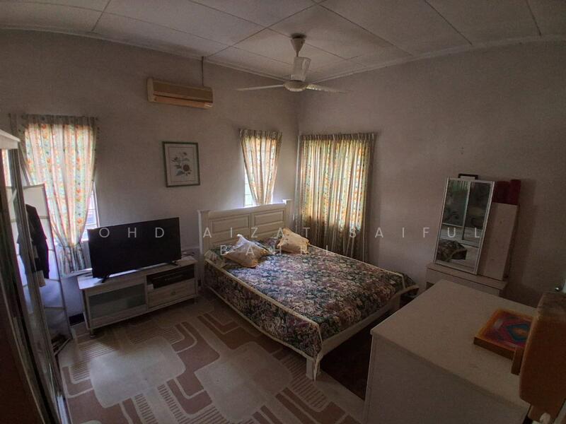 2-storey Terraced House for Sale in Usj 3a (Subang Jaya) - Mohd Aizat Saiful Bahri - Bedroom - PropertyGuru.com.my